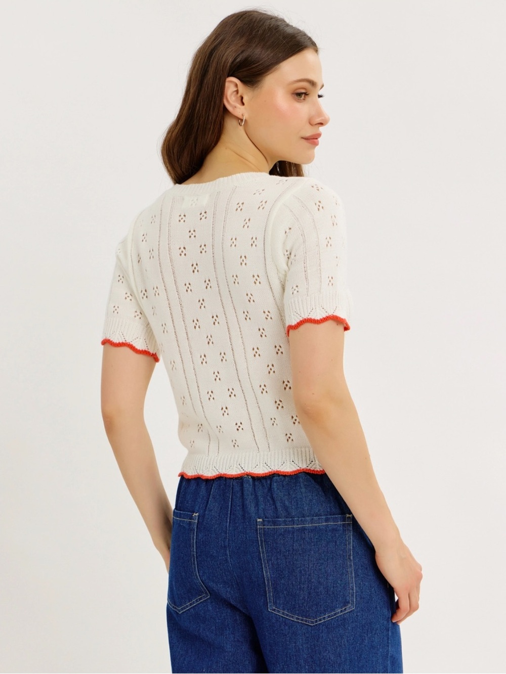 NWT Cropped White Eyelet Knit Top with Red Scallop Trim - Picture 3 of 8